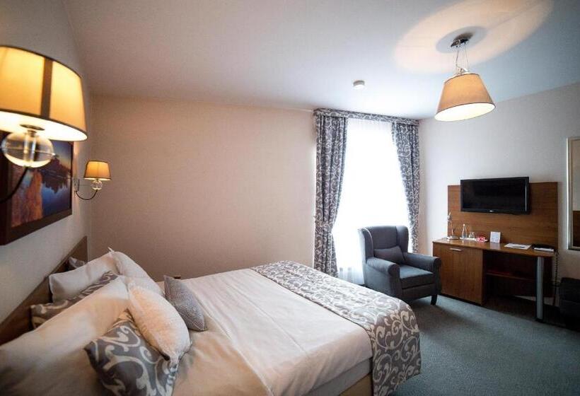 اتاق استاندارد, Sokołowska Airport Modlin