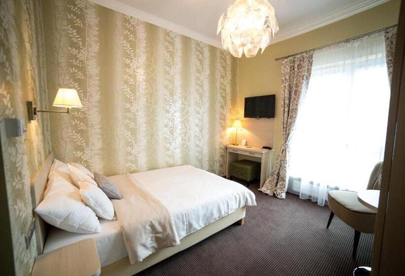 اتاق استاندارد, Sokołowska Airport Modlin