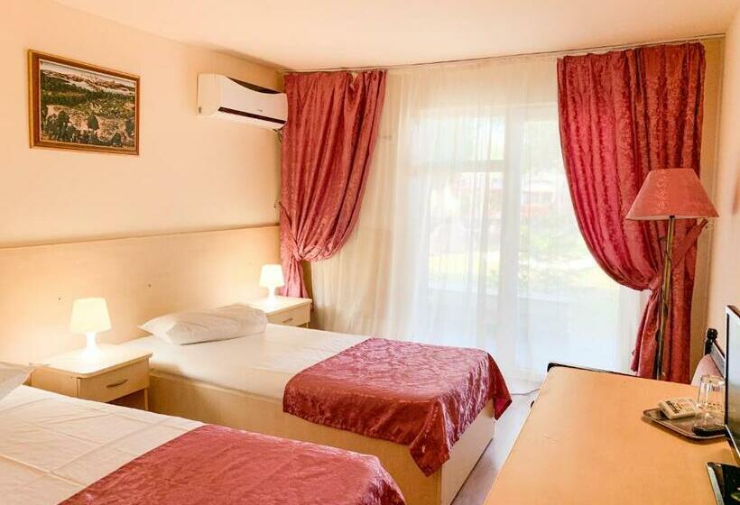 스탠다드 룸, Voila Mamaia