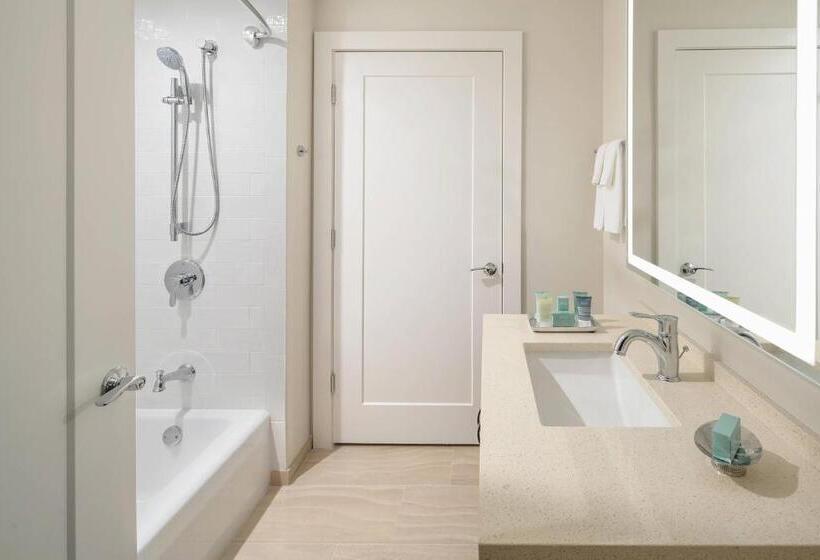 2 Bedroom Suite with Balcony, Waterline Villas & Marina, Autograph Collection