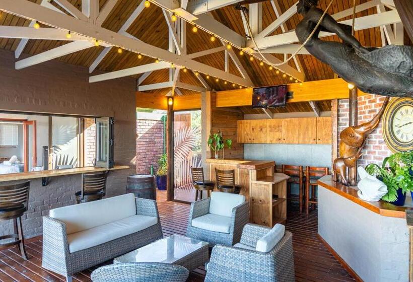 キャビン, Under The Boardwalk B&b Guest House