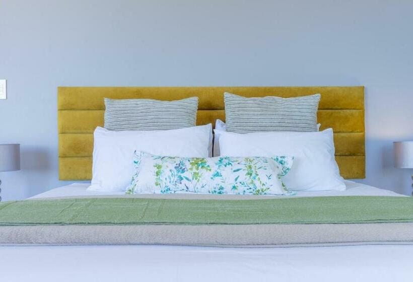 オーシャンビューデラックスステューディオ, Under The Boardwalk B&b Guest House