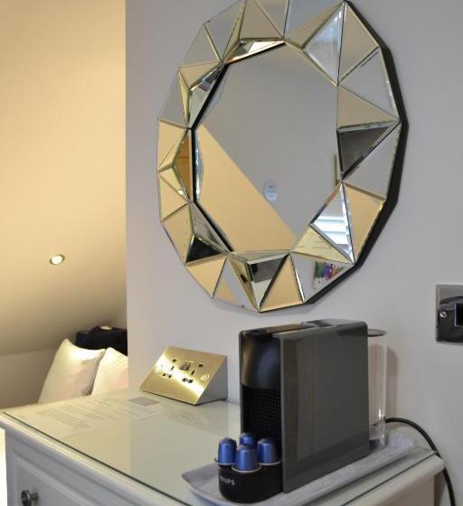 기본룸, Harriet House B&b