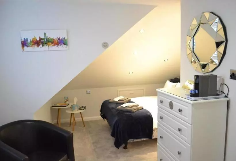 Basic-huone, Harriet House B&b