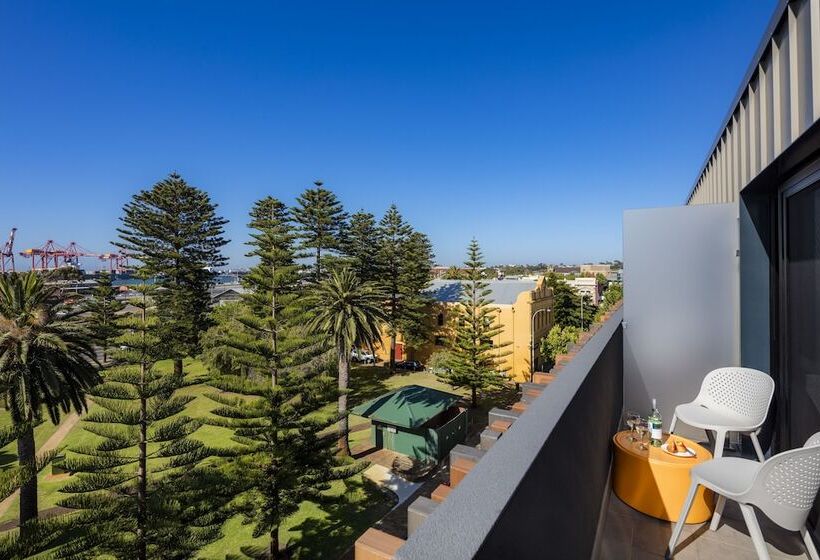 침실 1개 이그제큐티브 아파트, Quest Fremantle