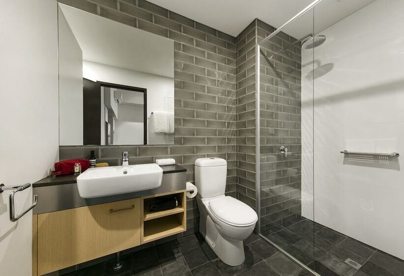 2 베드룸 이그제큐티브 아파트, Quest Fremantle