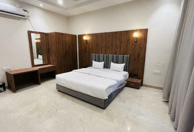 Номер Deluxe с Балконом, Gaurison Hotel & Resorts