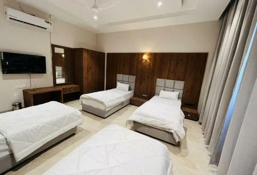 Perhesviitti, Gaurison Hotel & Resorts