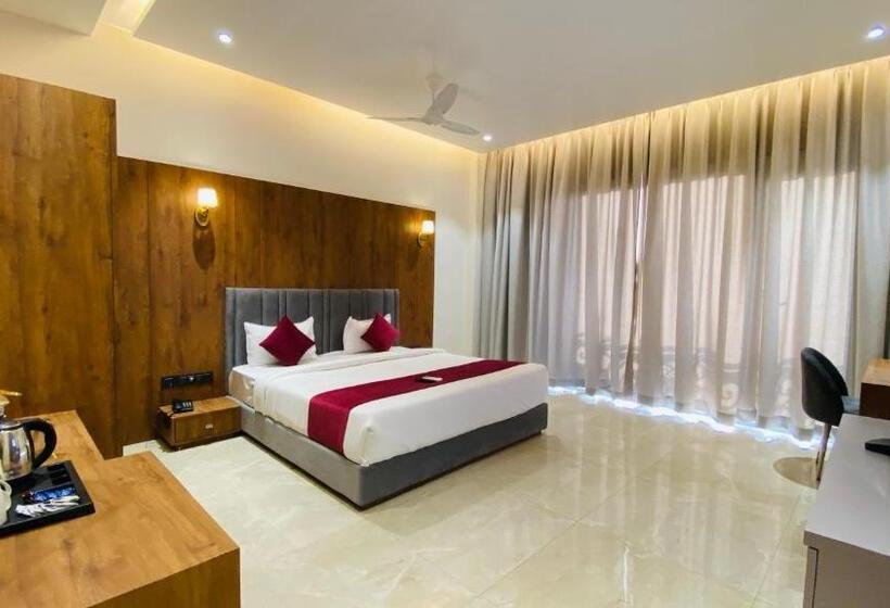 Номер Deluxe с Балконом, Gaurison Hotel & Resorts