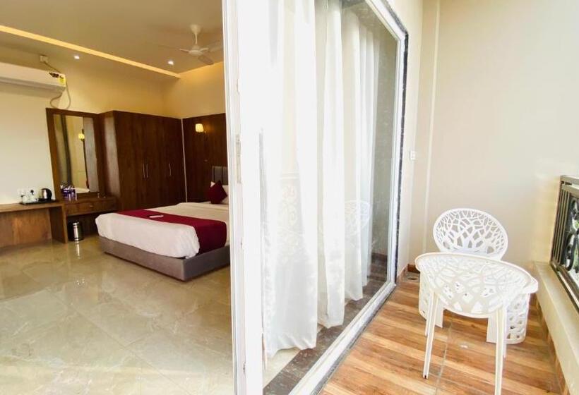 Номер Deluxe с Балконом, Gaurison Hotel & Resorts