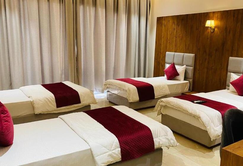 Четырехместный Номер Deluxe, Gaurison Hotel & Resorts