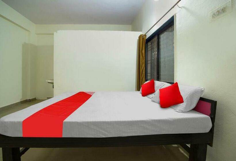 חדר קלאסי לשלושה, Oyo Flagship Hotel The Grand Lotus