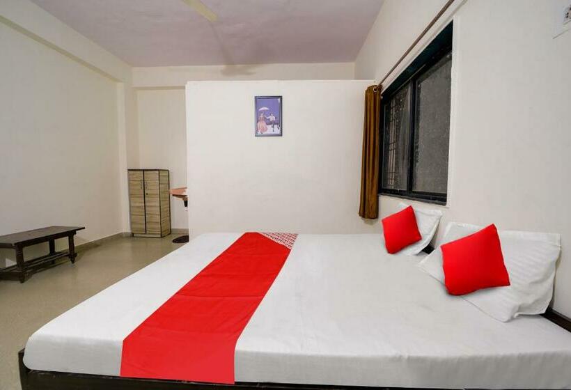 חדר קלאסי לשלושה, Oyo Flagship Hotel The Grand Lotus