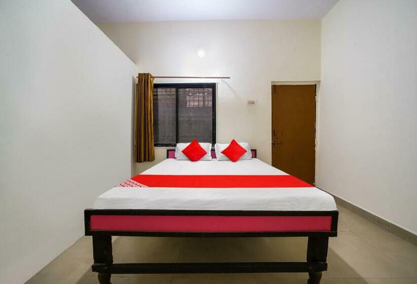 חדר קלאסי לשלושה, Oyo Flagship Hotel The Grand Lotus