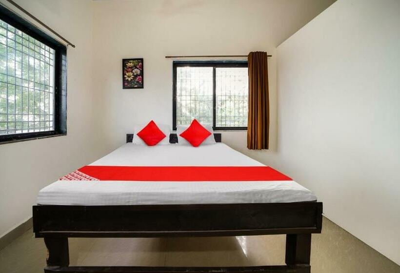 חדר קלאסי לשלושה, Oyo Flagship Hotel The Grand Lotus