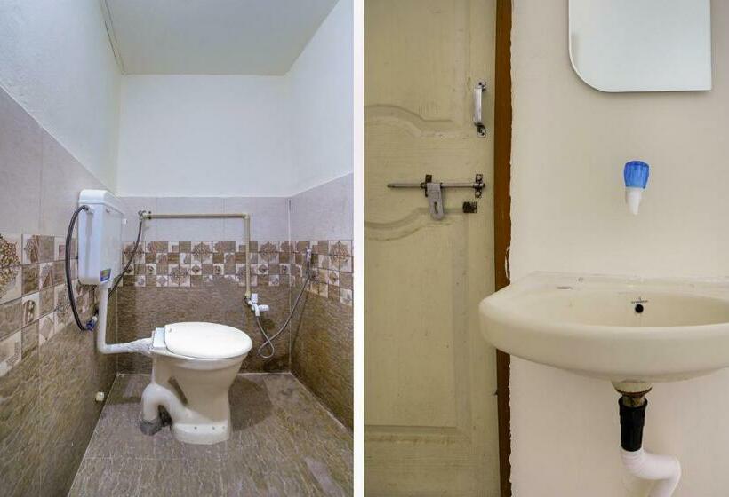 חדר קלאסי לשלושה, Oyo Flagship Hotel The Grand Lotus