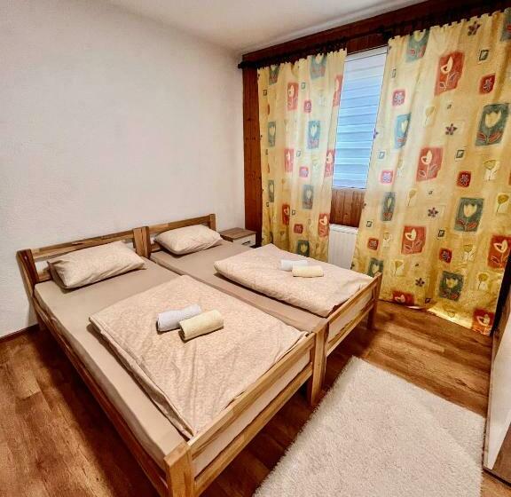 اتاق استاندارد با بالکن, Kuća Za Odmor Bilić