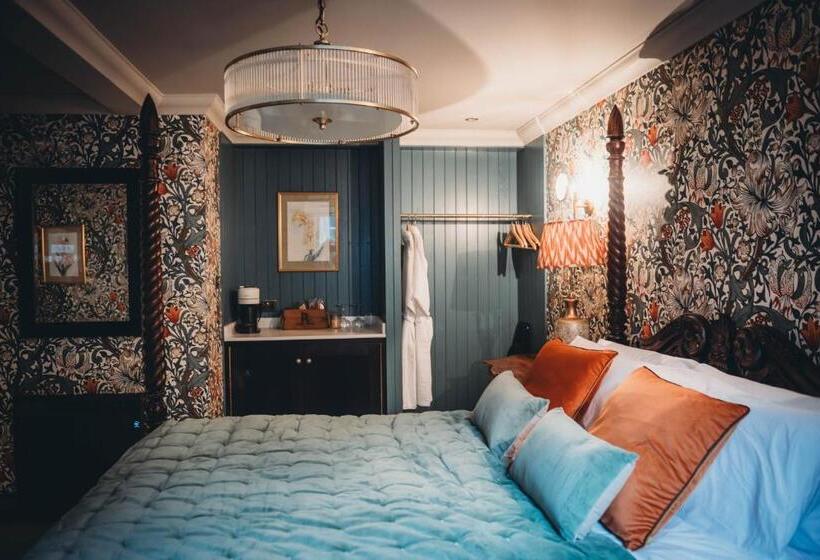 غرفة ديلوكس سرير كينج, Roslyn House