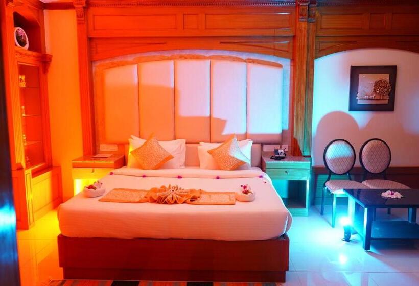 豪华房间, A R Thangakottai