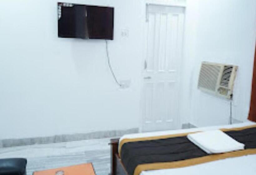 חדר דלוקס, Midtown Bihar