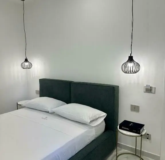 デラックスルーム, Alma Rooms