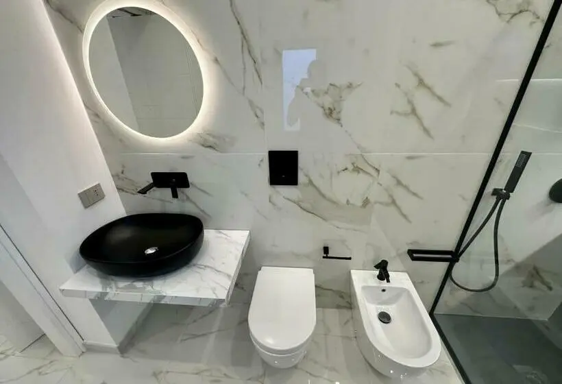デラックスルーム, Alma Rooms