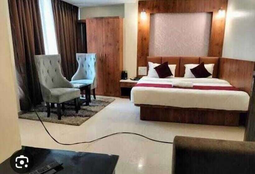 חדר דלוקס, Daisy