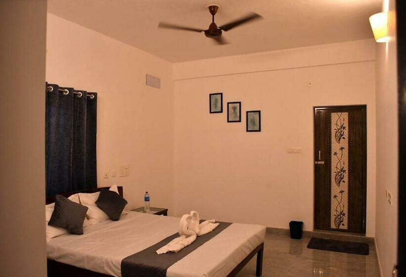 اتاق استاندارد, Sizzling Inn Pondy