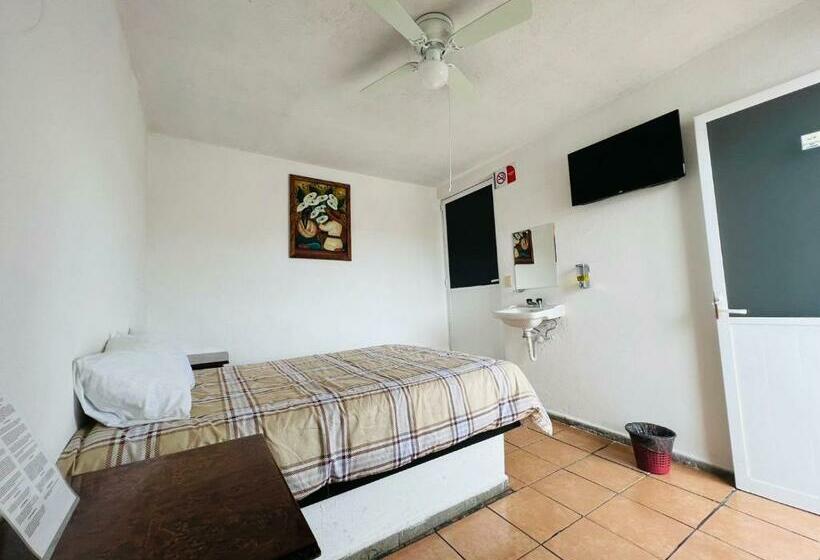 غرفة إقتصادية, Villa 12