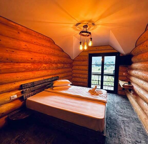 Quarto Estandar, Hanul și Păstrăvăria țibău