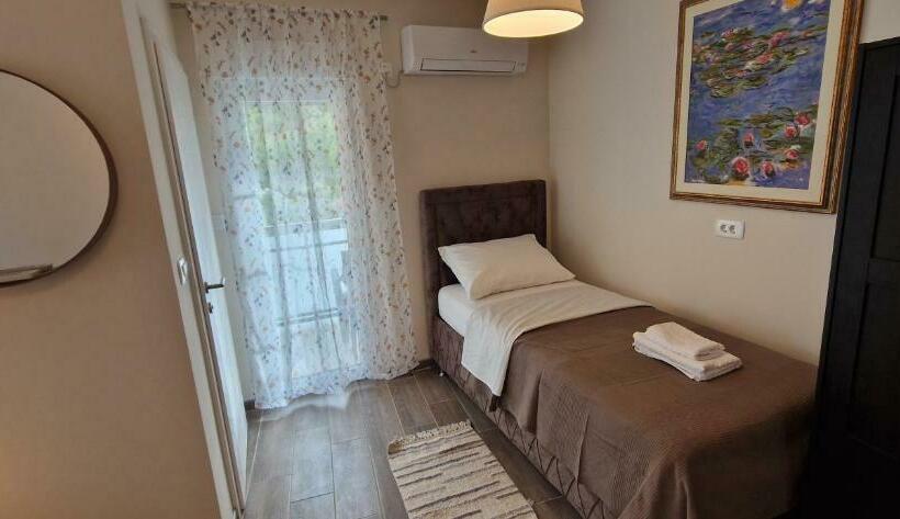 اتاق خانوادگی, Portofino