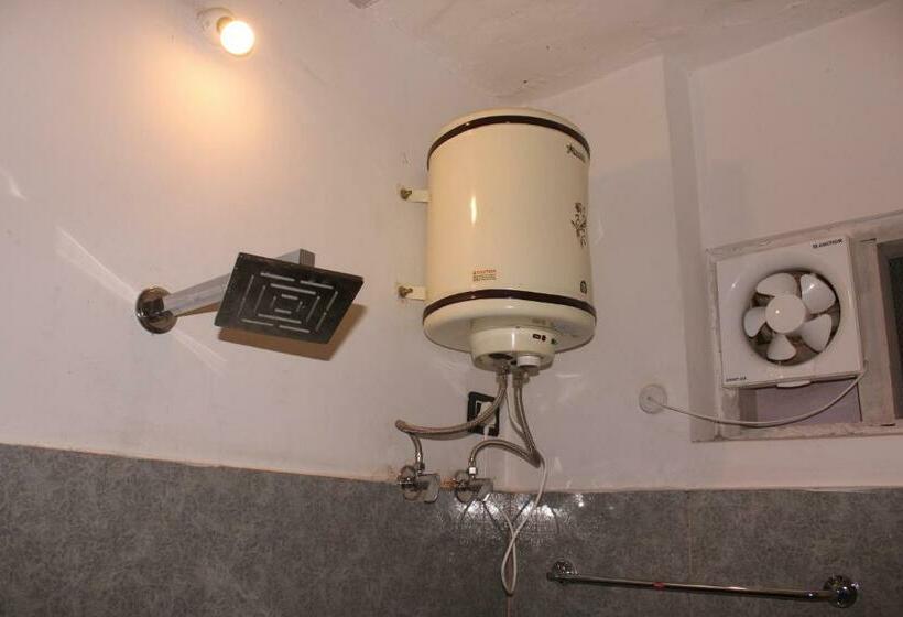 غرفة ديلوكس, Mannat Sach Pass