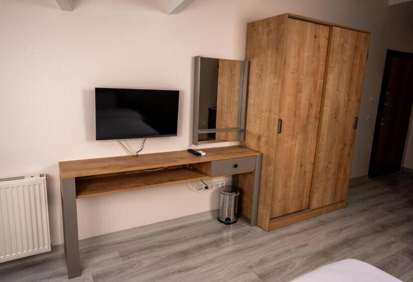 اتاق استاندارد با تخت بزرگ, Neva Residence