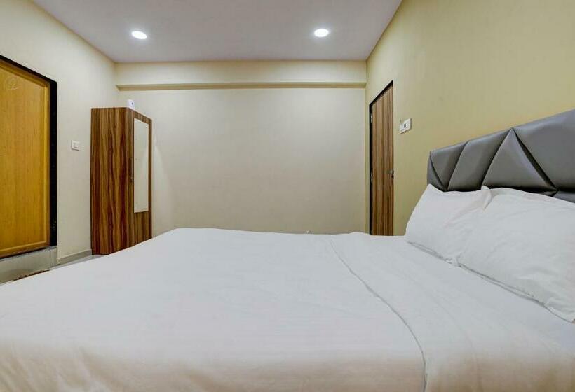 חדר קלאסי לשלושה, Oyo Hotel 7 Star