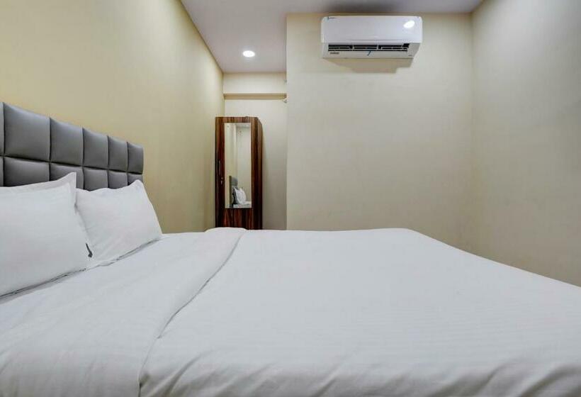 חדר קלאסי לשלושה, Oyo Hotel 7 Star