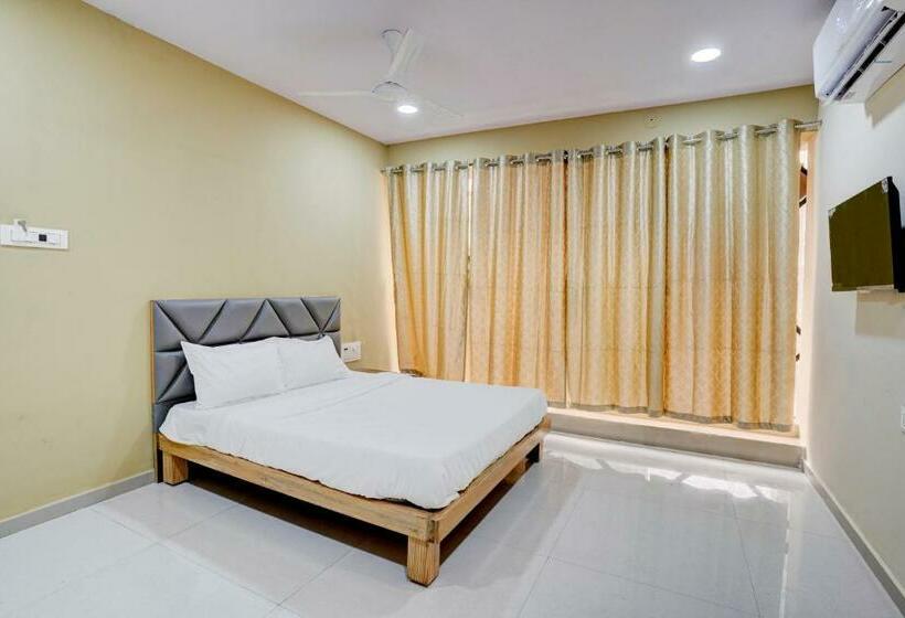 Трехместный Номер Классика, Oyo Hotel 7 Star