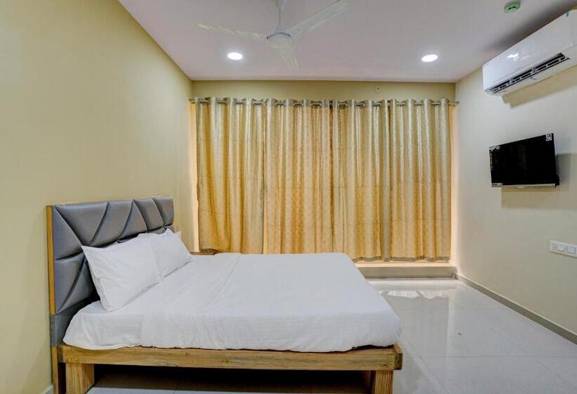 Трехместный Номер Классика, Oyo Hotel 7 Star