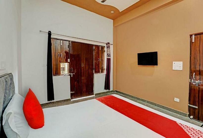 Трехместный Номер Классика, Oyo Flagship Hotel Expressway Inn