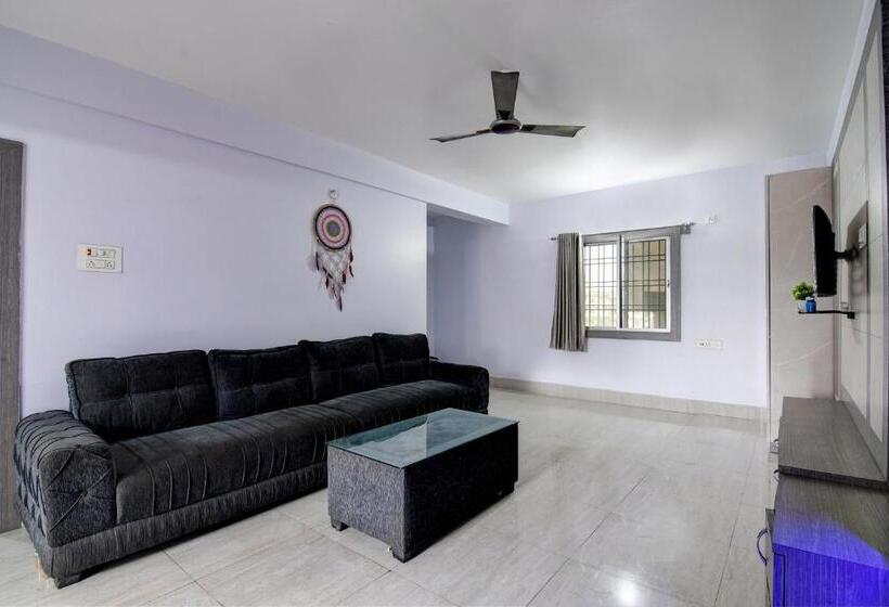 트리플 클래식 룸, Oyo Flagship Hotel Pushp Palace