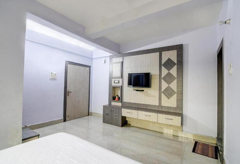 트리플 클래식 룸, Oyo Flagship Hotel Pushp Palace