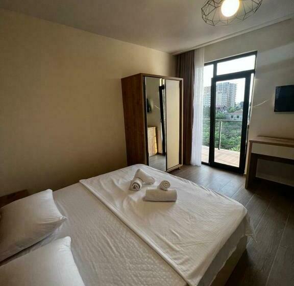 اتاق استاندارد با چشمانداز باغ, Heart Hotel Gonio