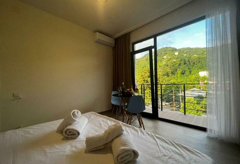 اتاق استاندارد با چشمانداز کوهستان, Heart Hotel Gonio