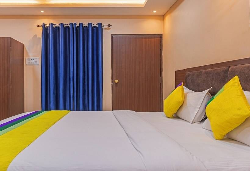 Quarto Estandar, Itsy Hotels Kashi Grand, Bhu