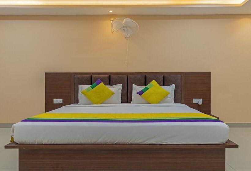 اتاق لوکس, Itsy Hotels Kashi Grand, Bhu