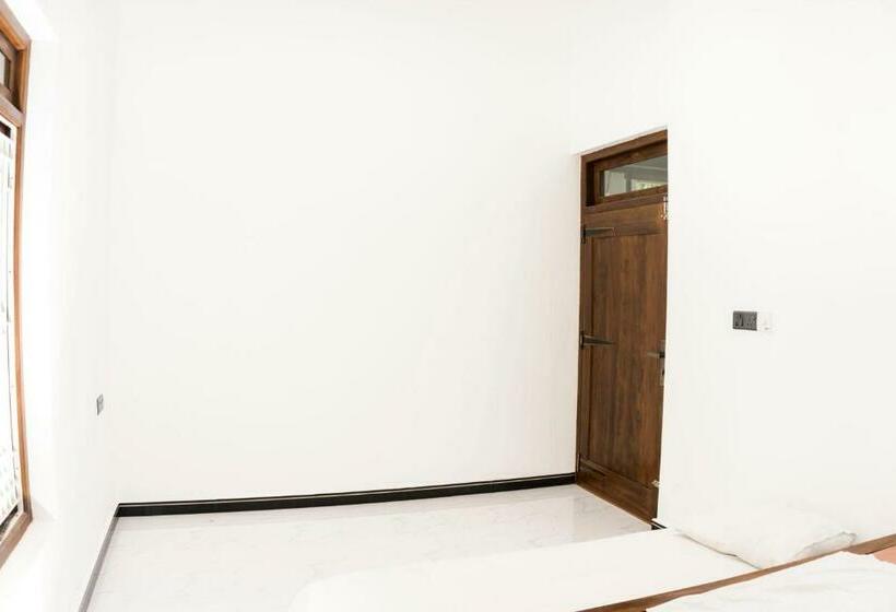 Номер Стандарт, Uthayam Guest House
