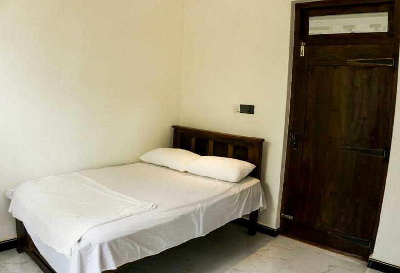 スタンダードルーム, Uthayam Guest House