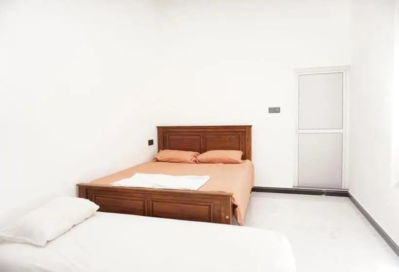 Comfort Kolmen Hengen Huone, Uthayam Guest House