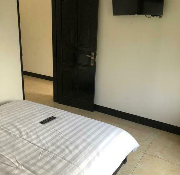 스탠다드 룸 풀장 전망, Nomad Tropical Hostel Canggu
