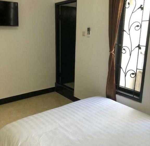 스탠다드 룸 풀장 전망, Nomad Tropical Hostel Canggu