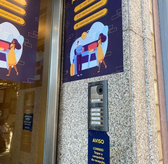 اتاق خانوادگی با سرویس بهداشتی مشترک, Casa Augusta 3